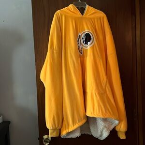 NFL Washington Redskins fuzzy lined soft hoodie with front pocket 3-5 XL size